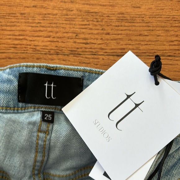 TT Studios Jeans - Picture 2 of 4